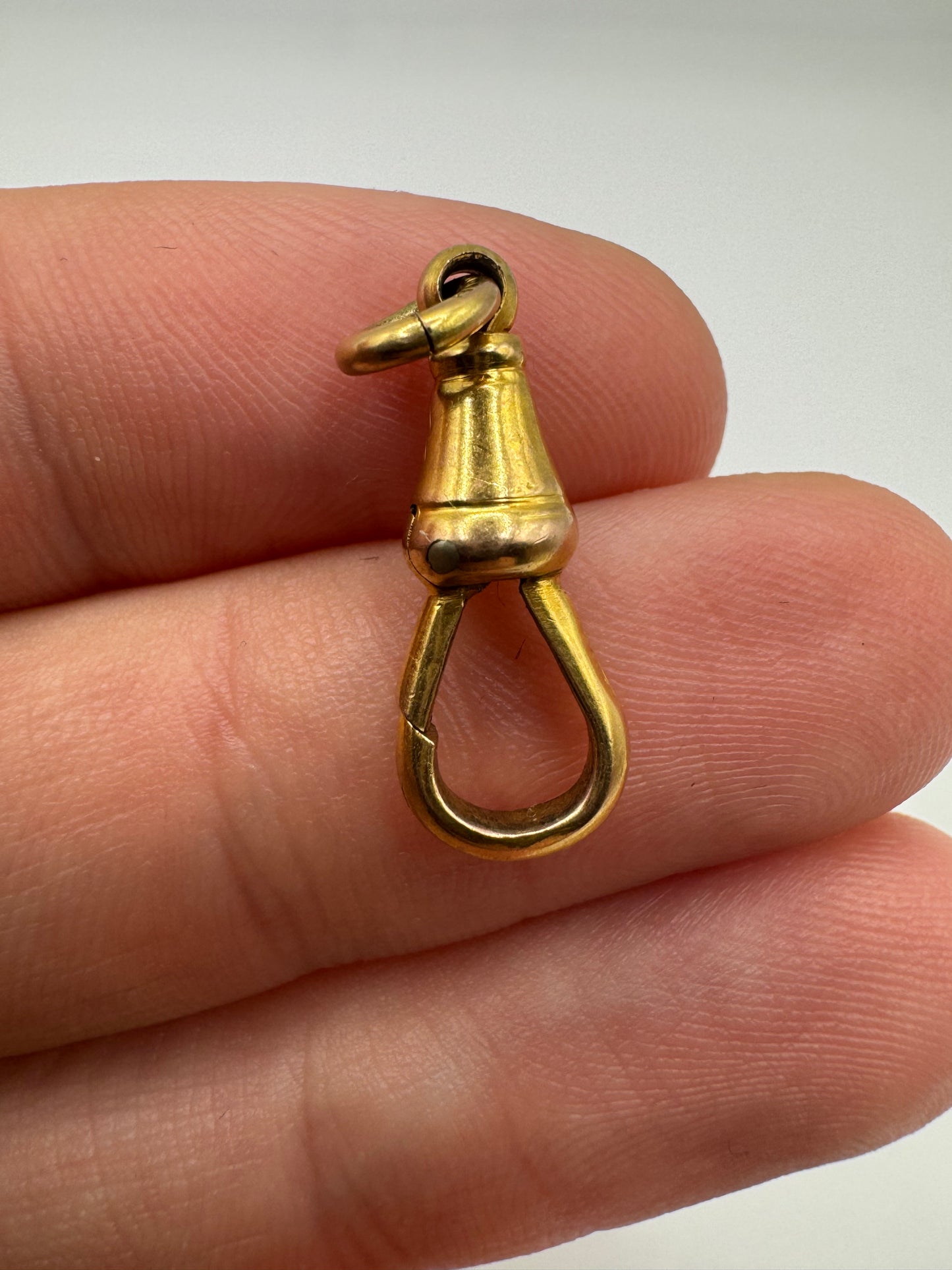 9ct gold dog clip 10