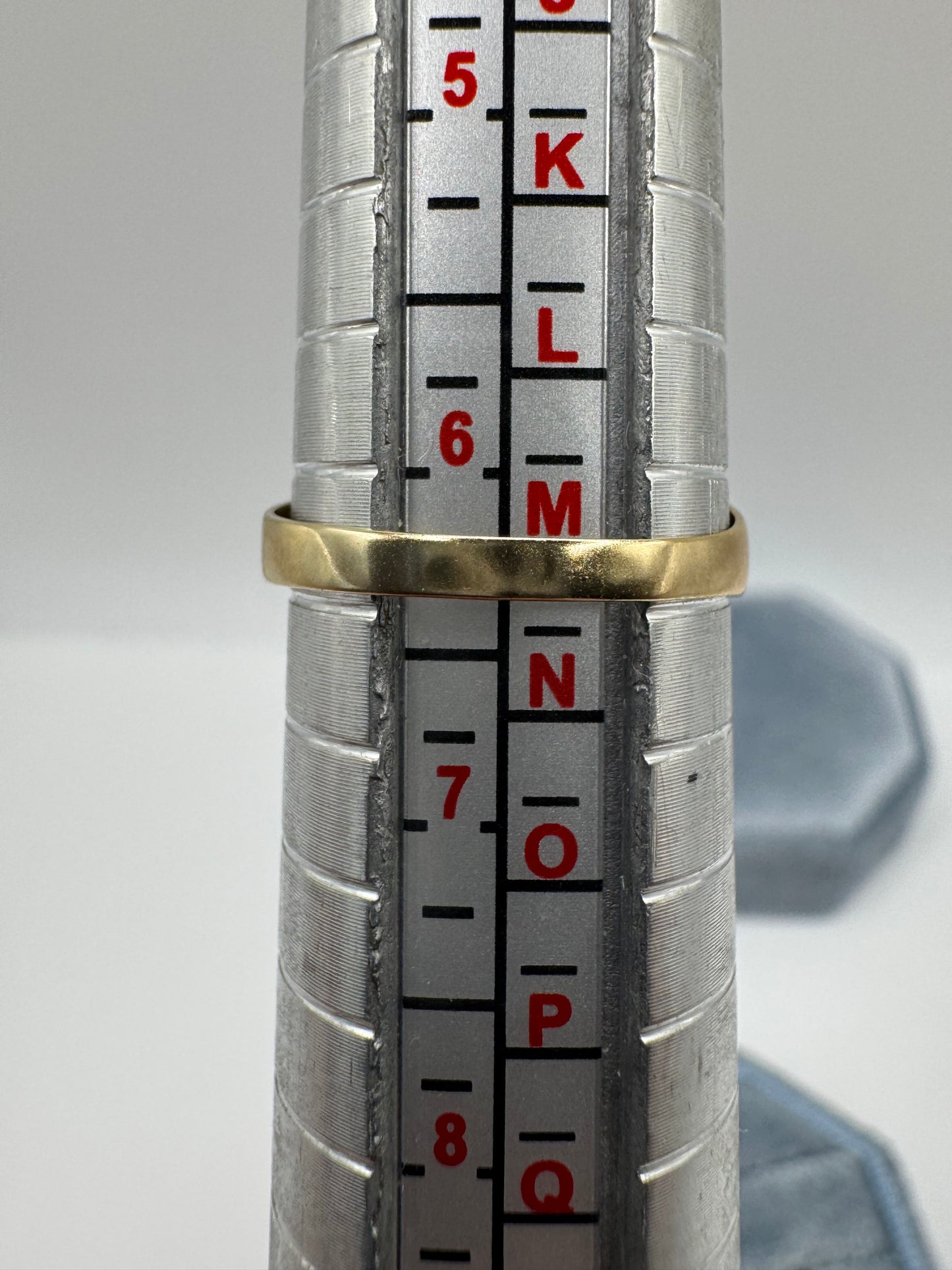 9ct gold signet ring