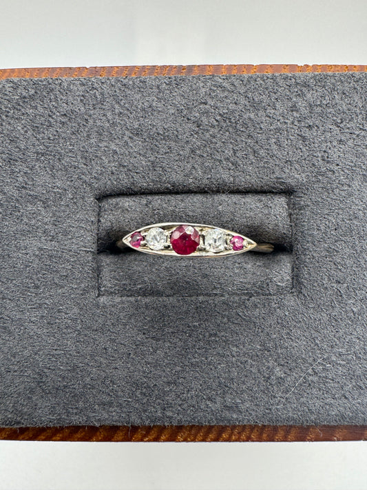 18ct gold ruby and diamond ring