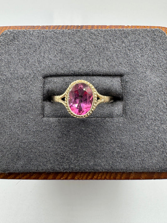 9ct gold pink topaz ring