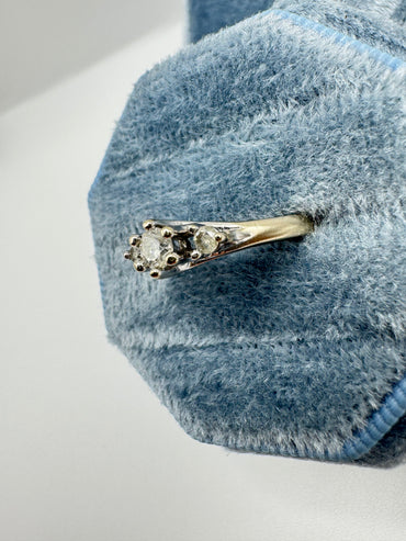 9ct white gold 0.25ct diamond ring