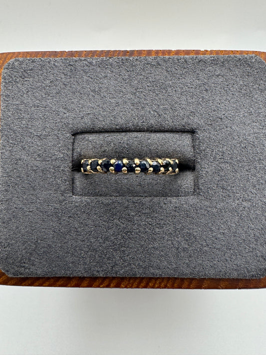 9ct gold sapphire ring