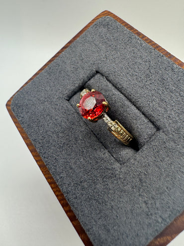 9ct gold spinel and diamond ring