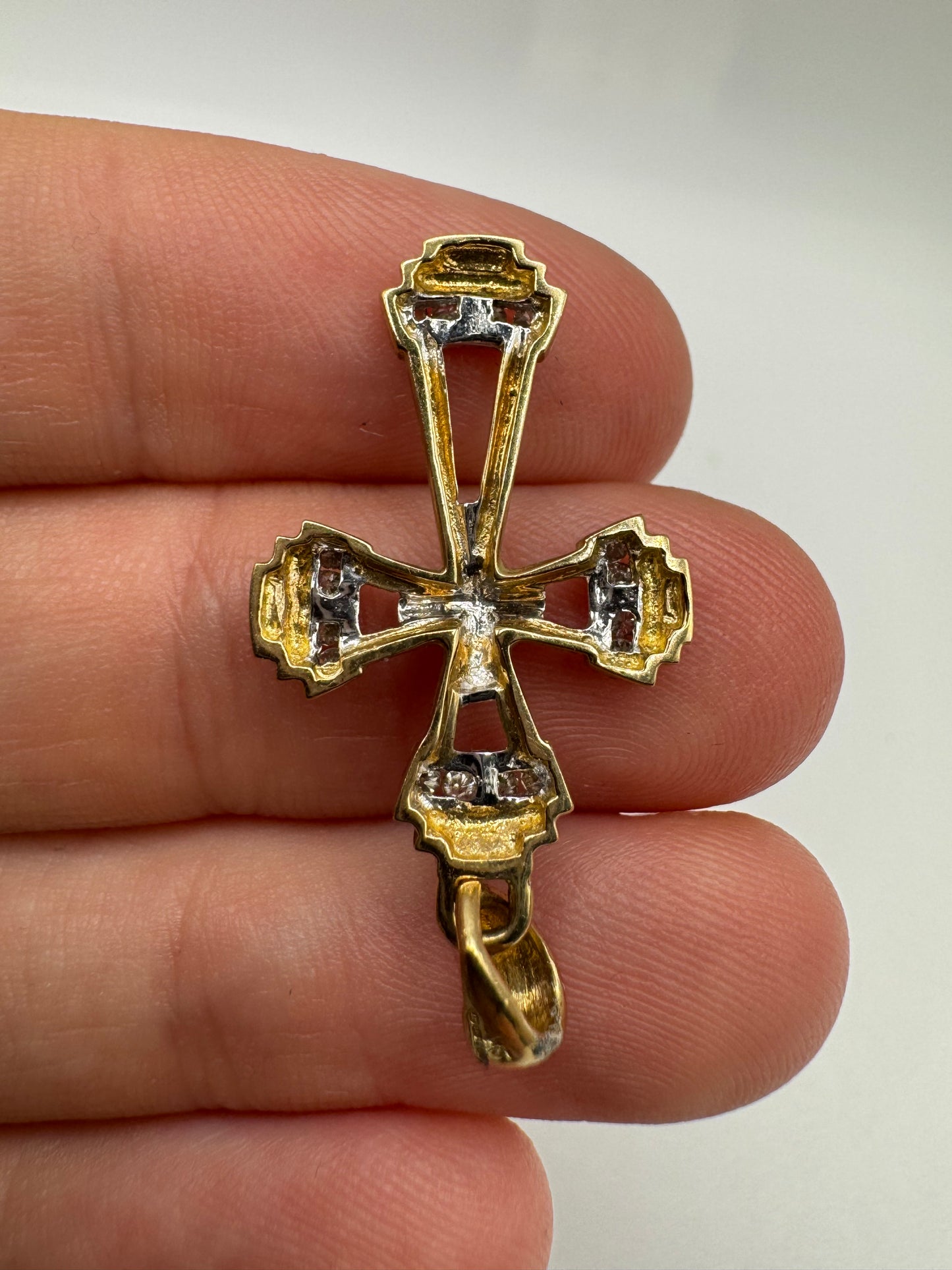 9ct gold 25 point diamond cross pendant