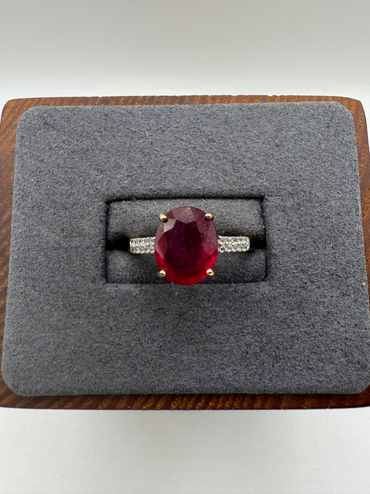 9ct gold ruby and zircon ring