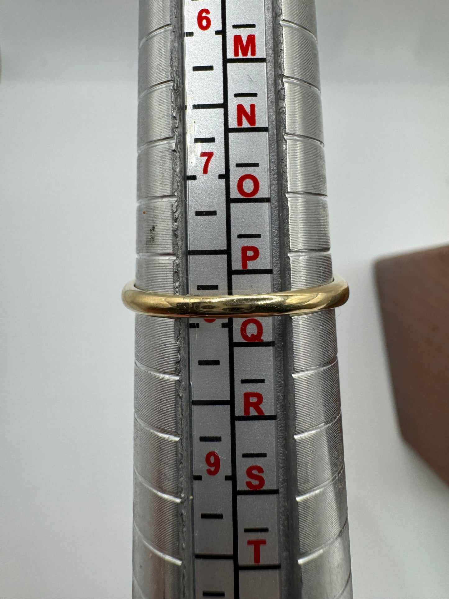 9ct gold onyx signet ring