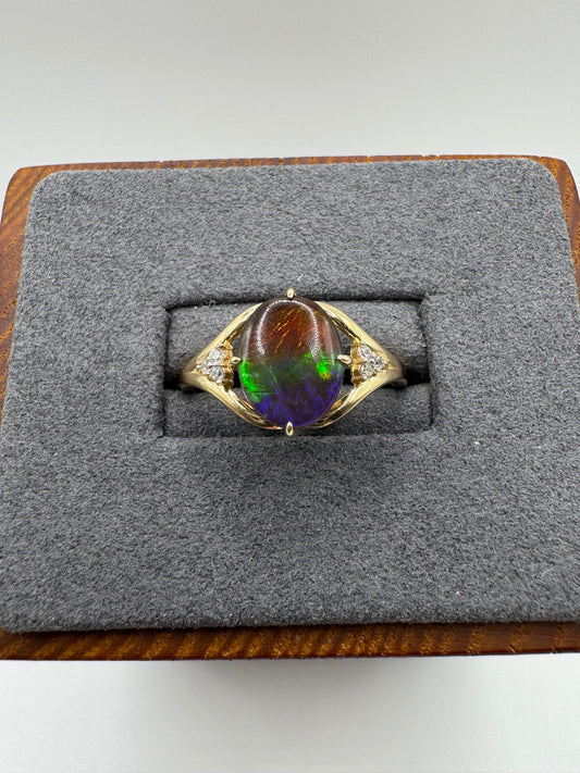 9ct gold ammolite and zircon ring