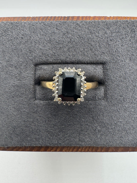 9ct gold sapphire and diamond ring