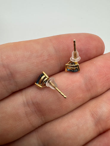 9ct gold topaz heart earrings