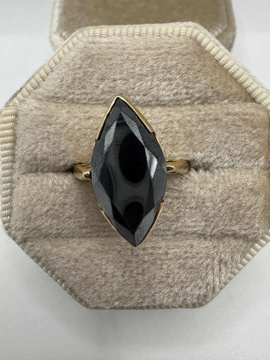 9ct gold hematite ring