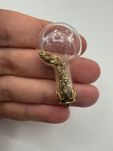 9ct gold bottle of gold pendant