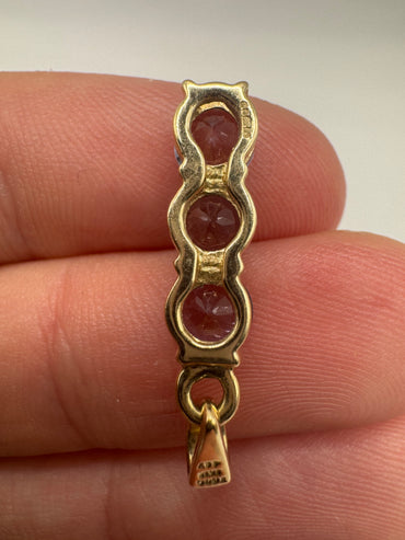 9ct gold tanzanite pendant