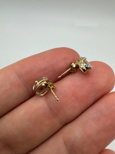 9ct gold topaz earrings