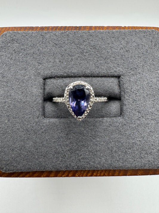 9ct white gold tanzanite and diamond ring