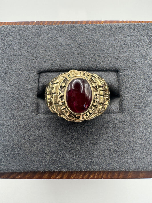 Heavy 9ct 1977 college ring