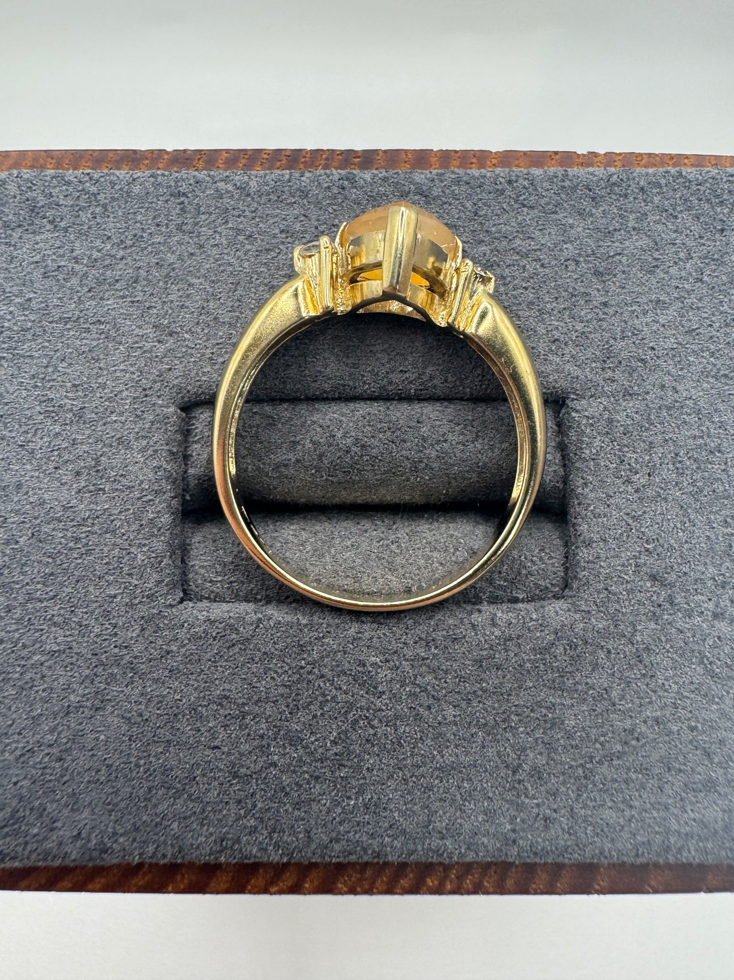 9ct gold quartz and zircon ring
