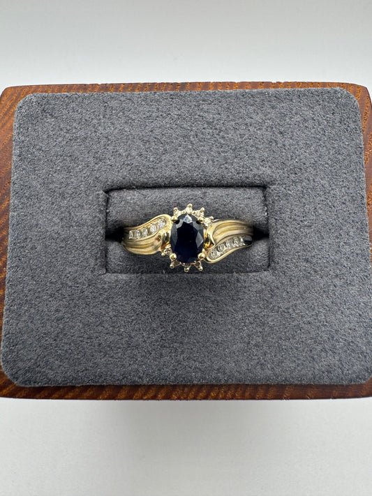 9ct gold sapphire and diamond ring