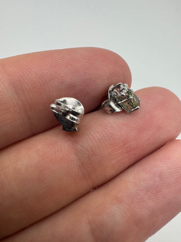 9ct white gold peridot and diamond earrings