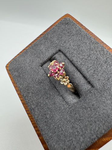 9ct gold ruby cluster ring