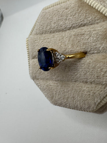 9ct gold kyanite and white spinel ring