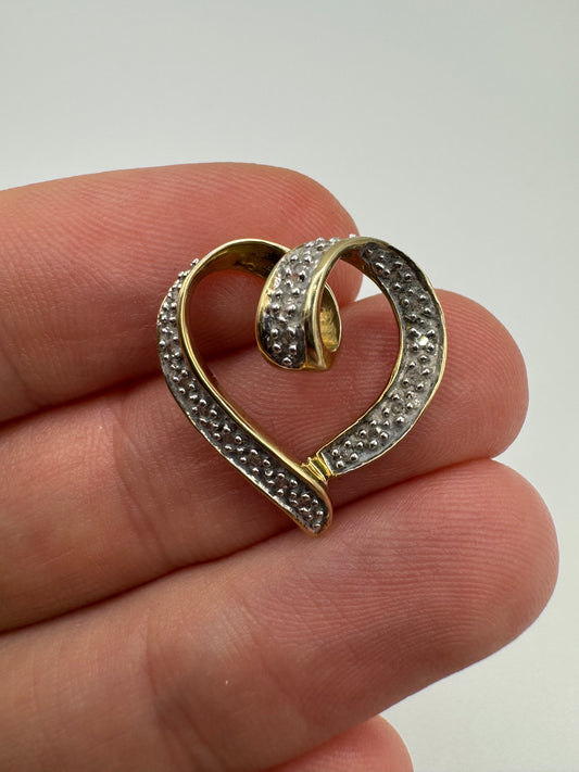 9ct gold diamond heart pendant