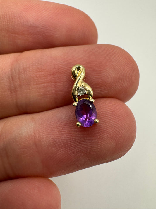9ct gold amethyst and diamond pendant
