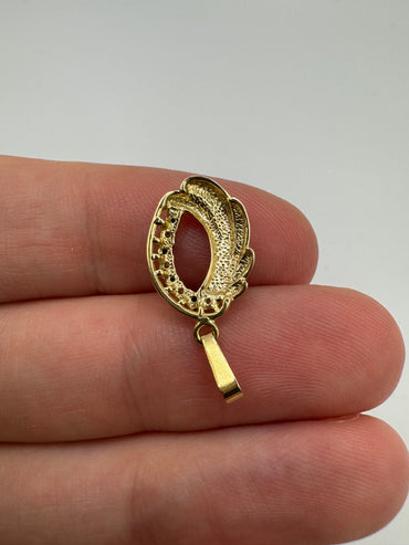 9ct gold sapphire and cz pendant