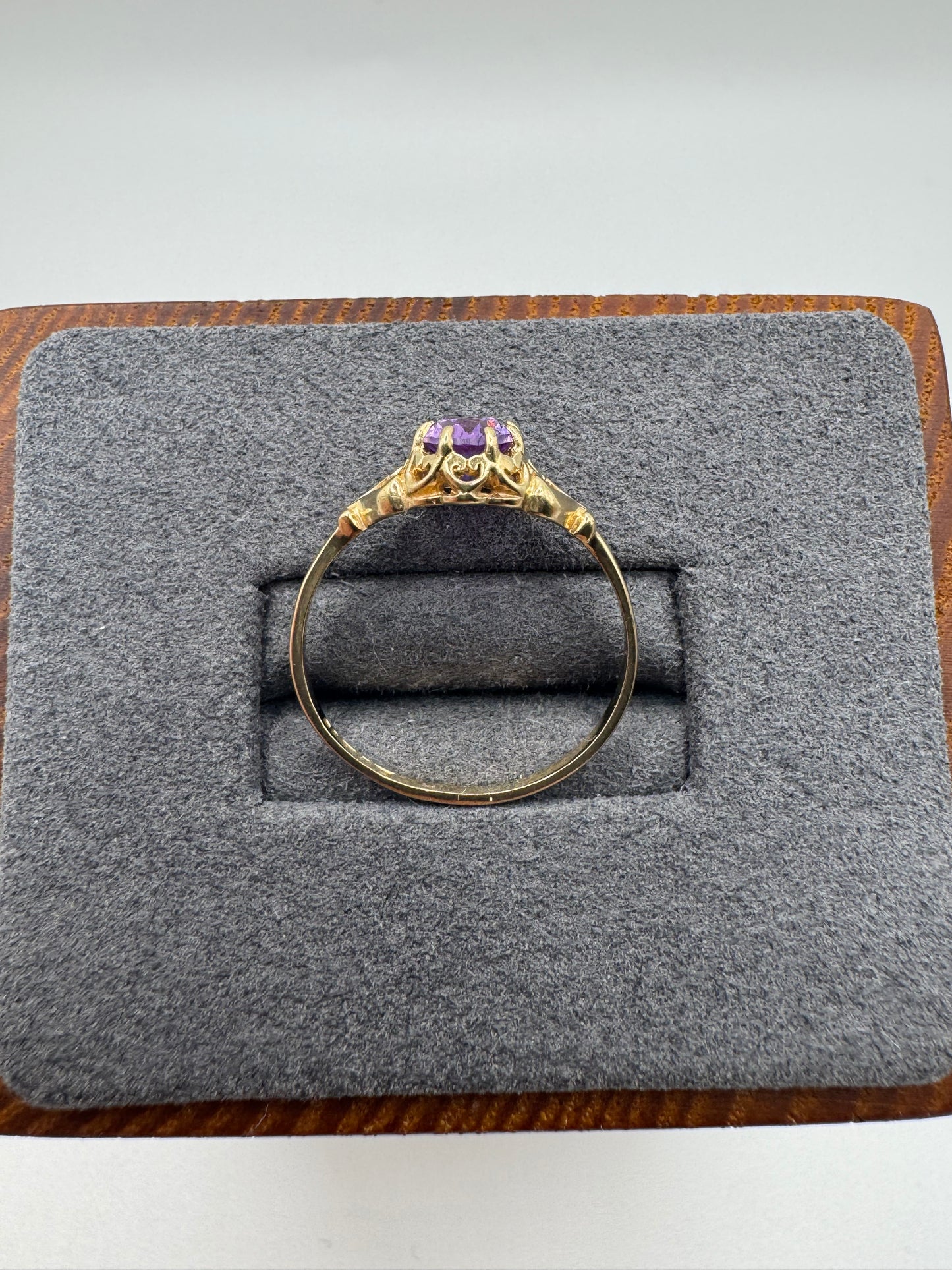 9ct gold amethyst ring
