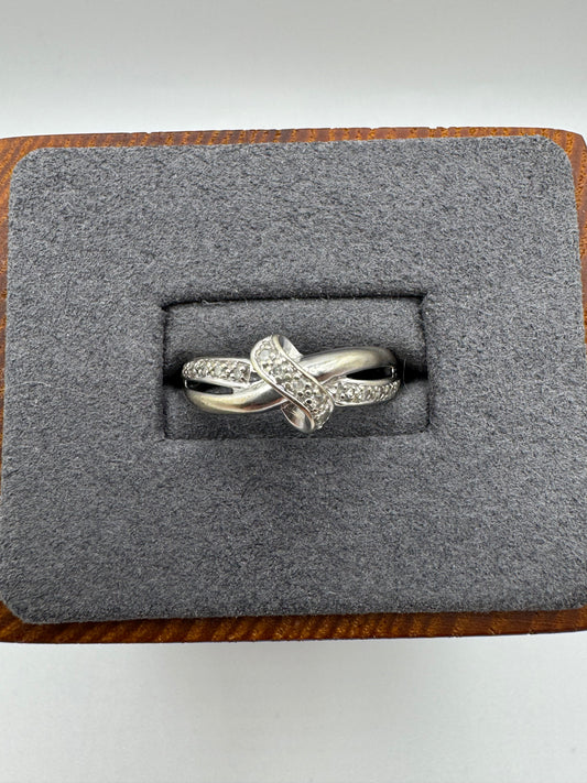 9ct white gold diamond crossover ring