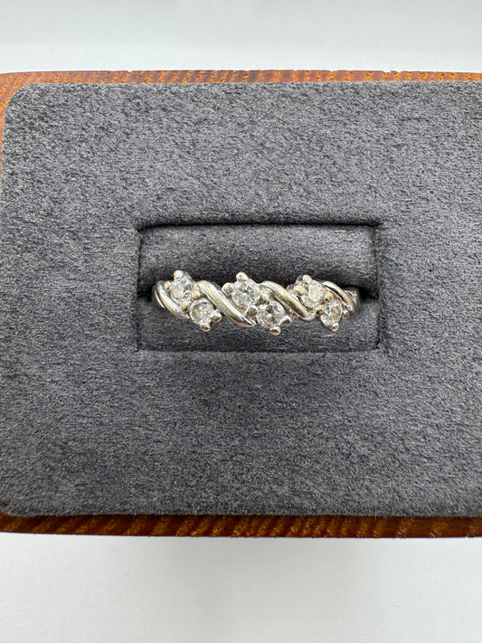 9ct white gold 0.33ct diamond ring