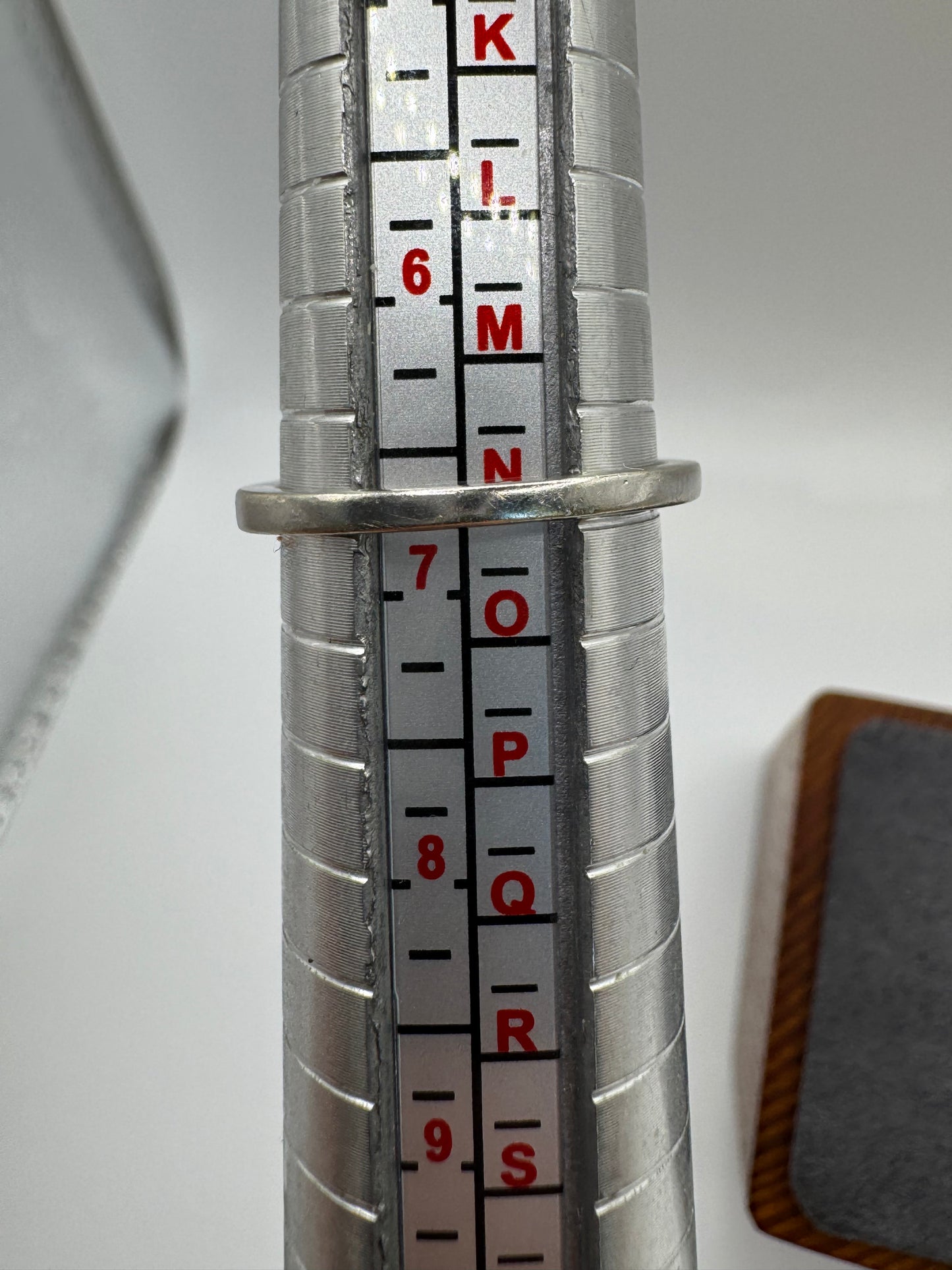 Heavy 9ct white gold cz heart charm ring