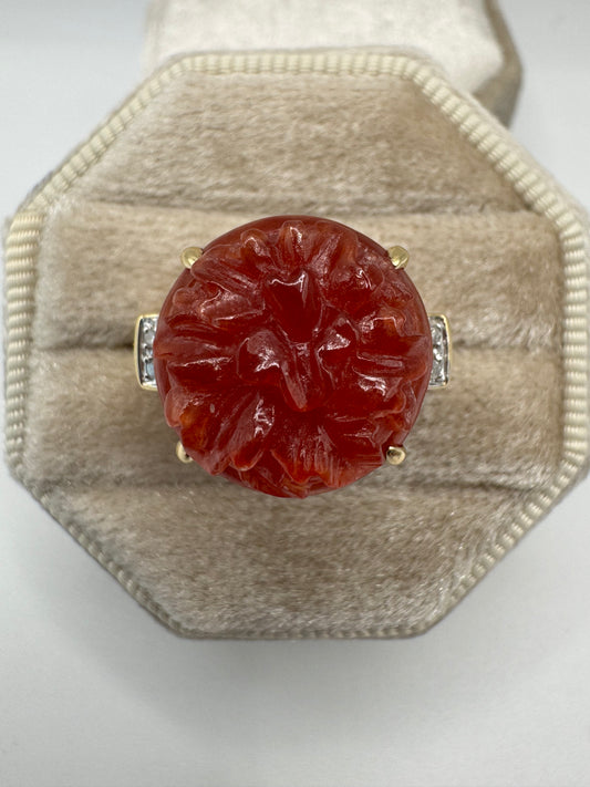 14ct gold carved jade and diamond ring