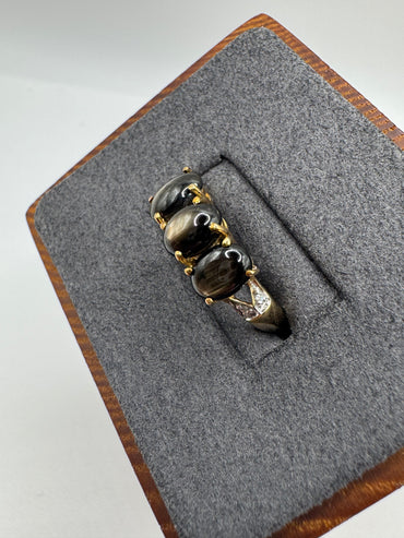 9ct gold star sapphire and diamond ring