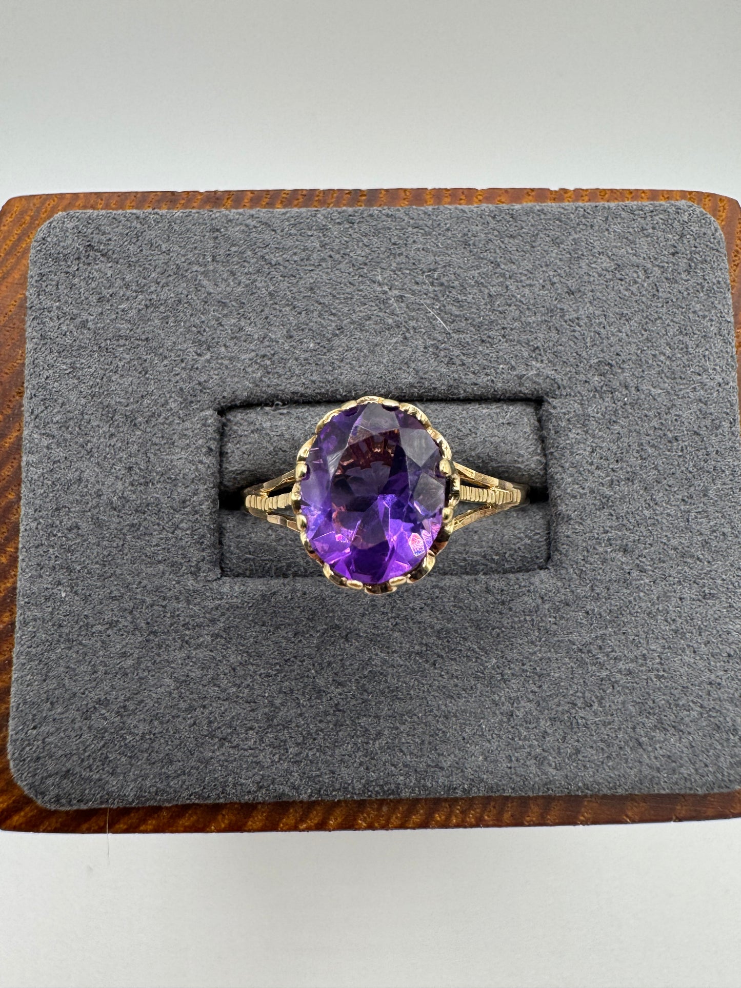 9ct gold amethyst ring