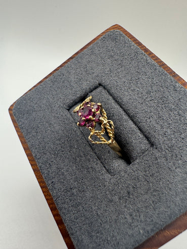 9ct gold ruby cluster ring