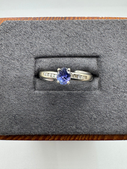 9ct white gold tanzanite and diamond ring