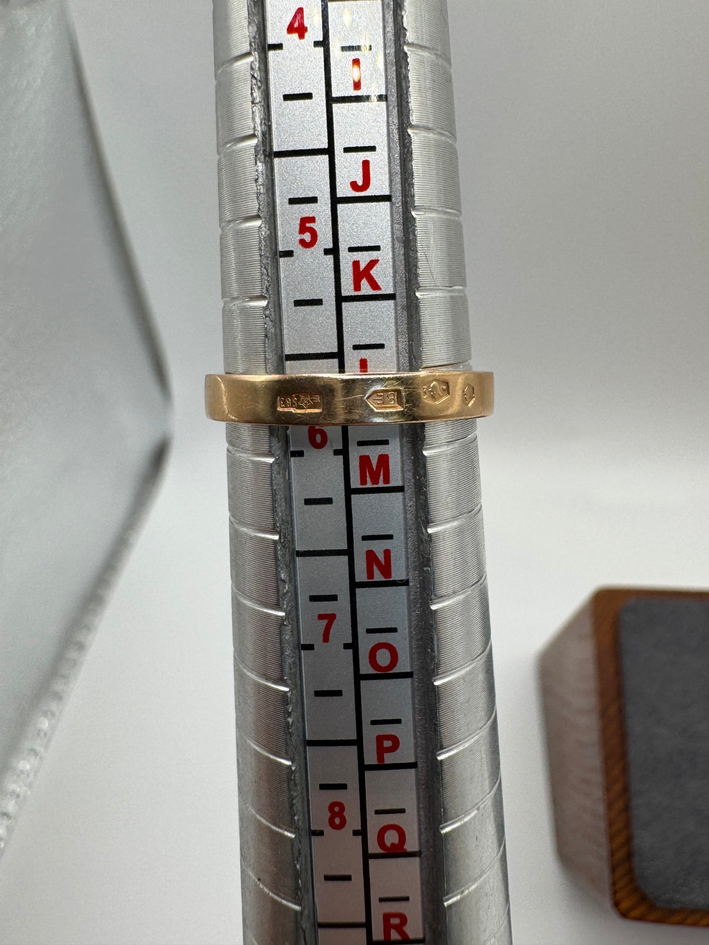 Antique 18ct gold emerald and diamond cluster ring