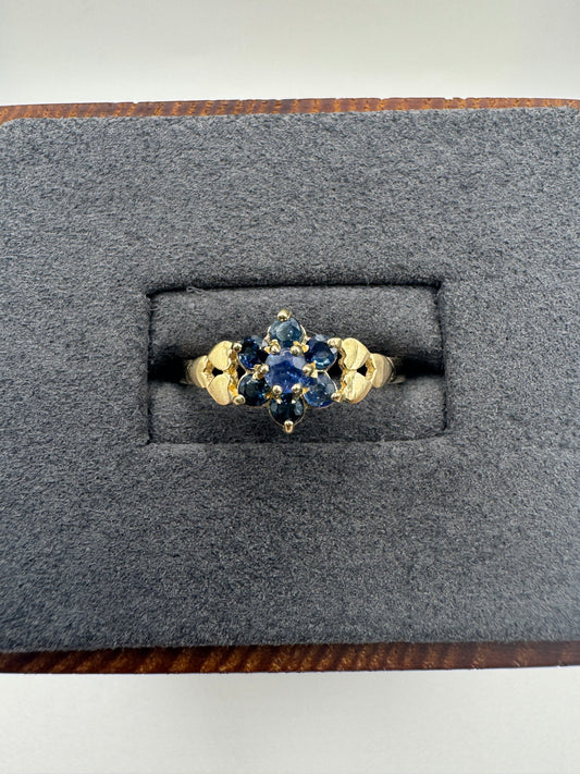 9ct gold sapphire cluster ring