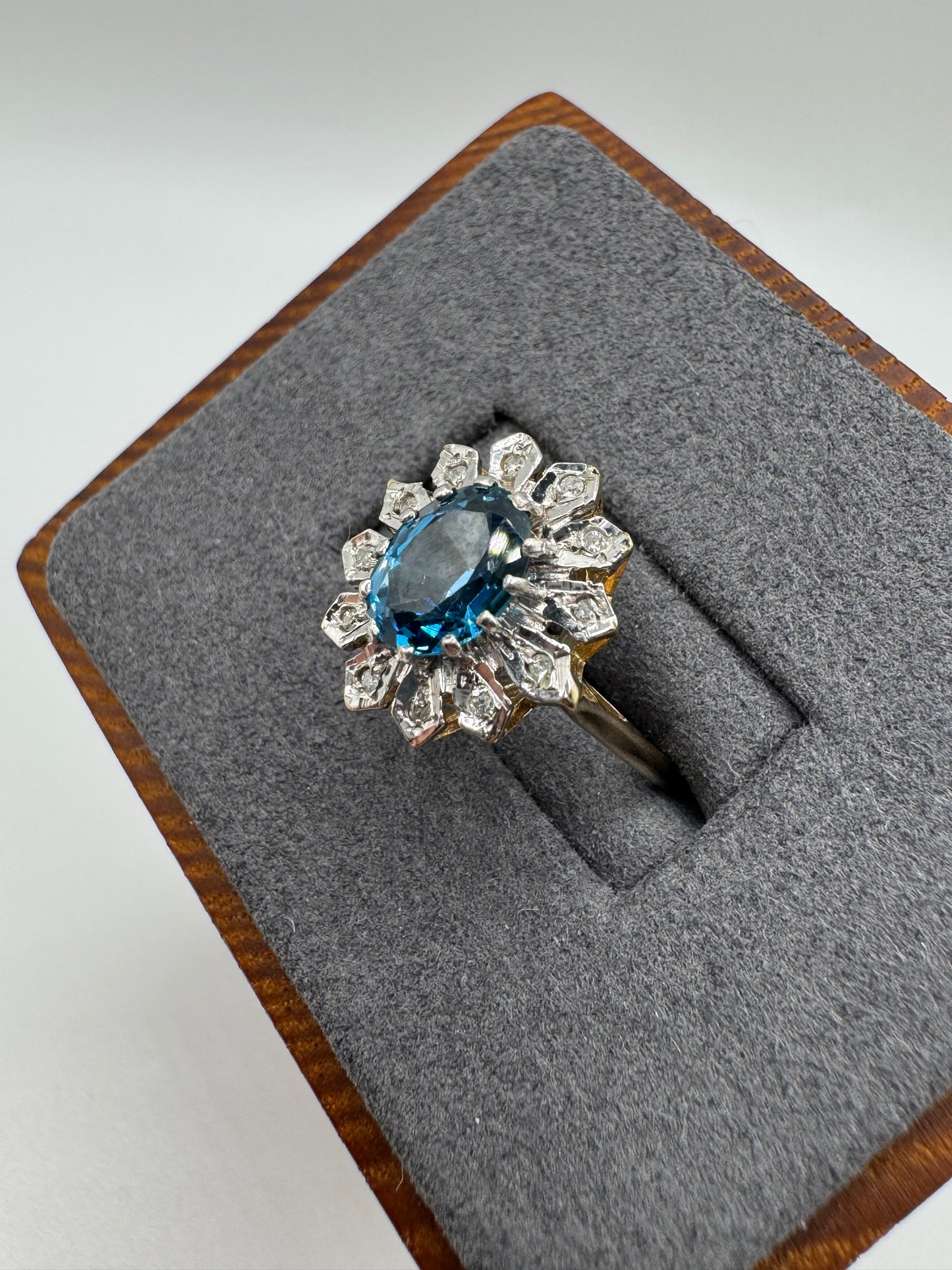 9ct gold topaz and diamond ring