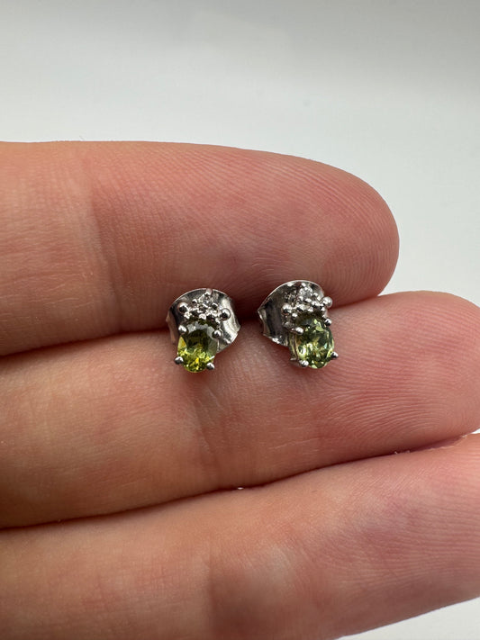 9ct white gold peridot and diamond earrings