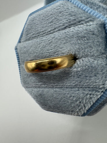 9ct gold band