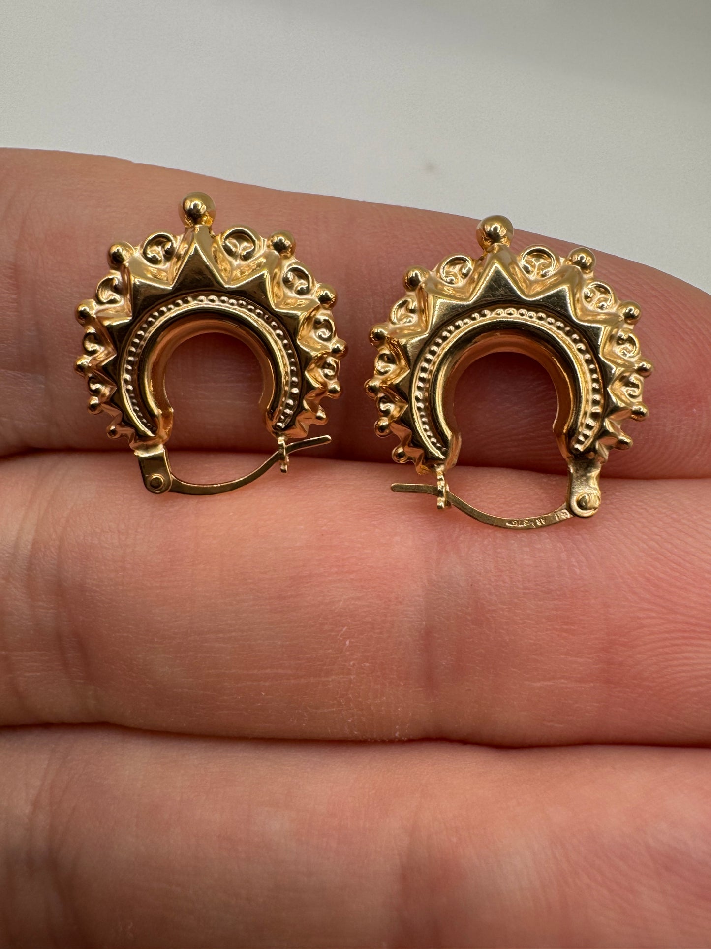 9ct gold spike creole earrings