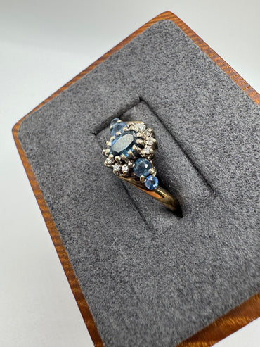 9ct gold sapphire and diamond cluster ring
