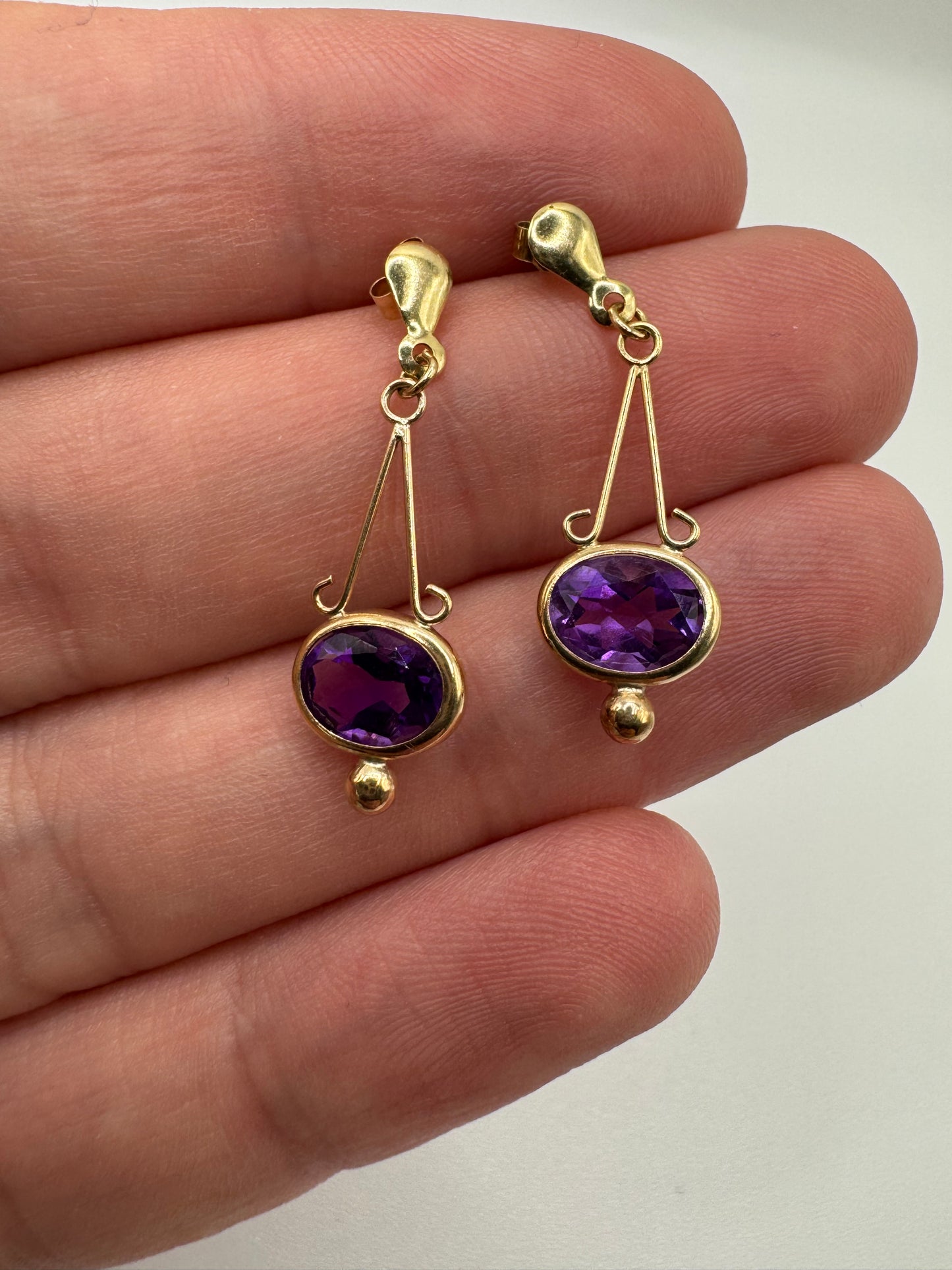 9ct gold amethyst earrings