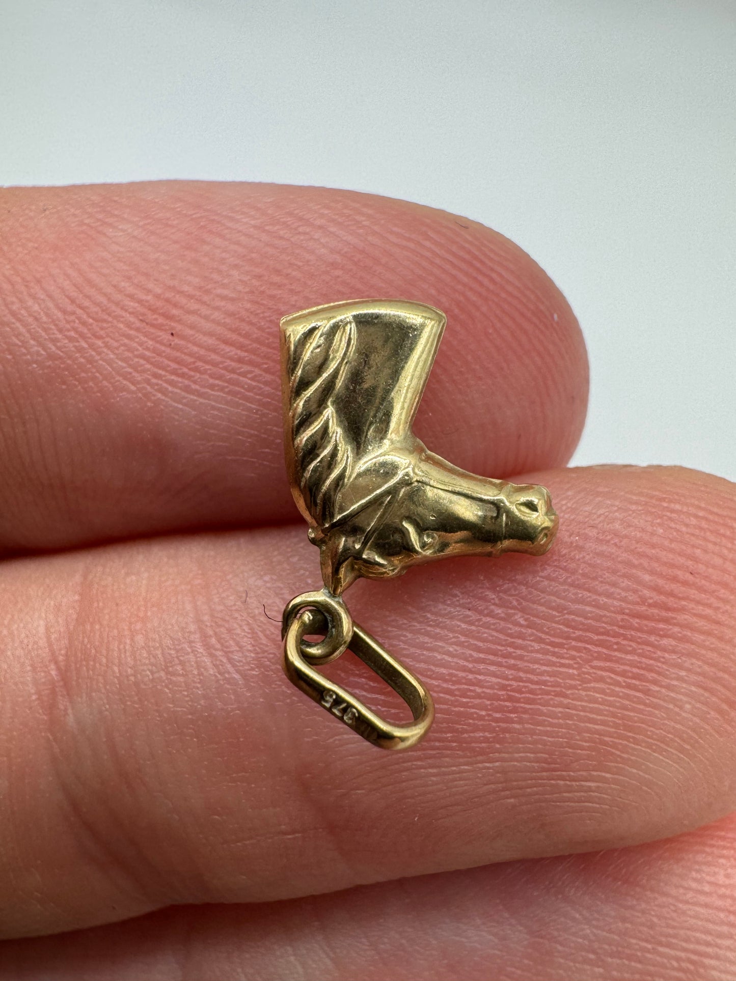9ct gold horse charm