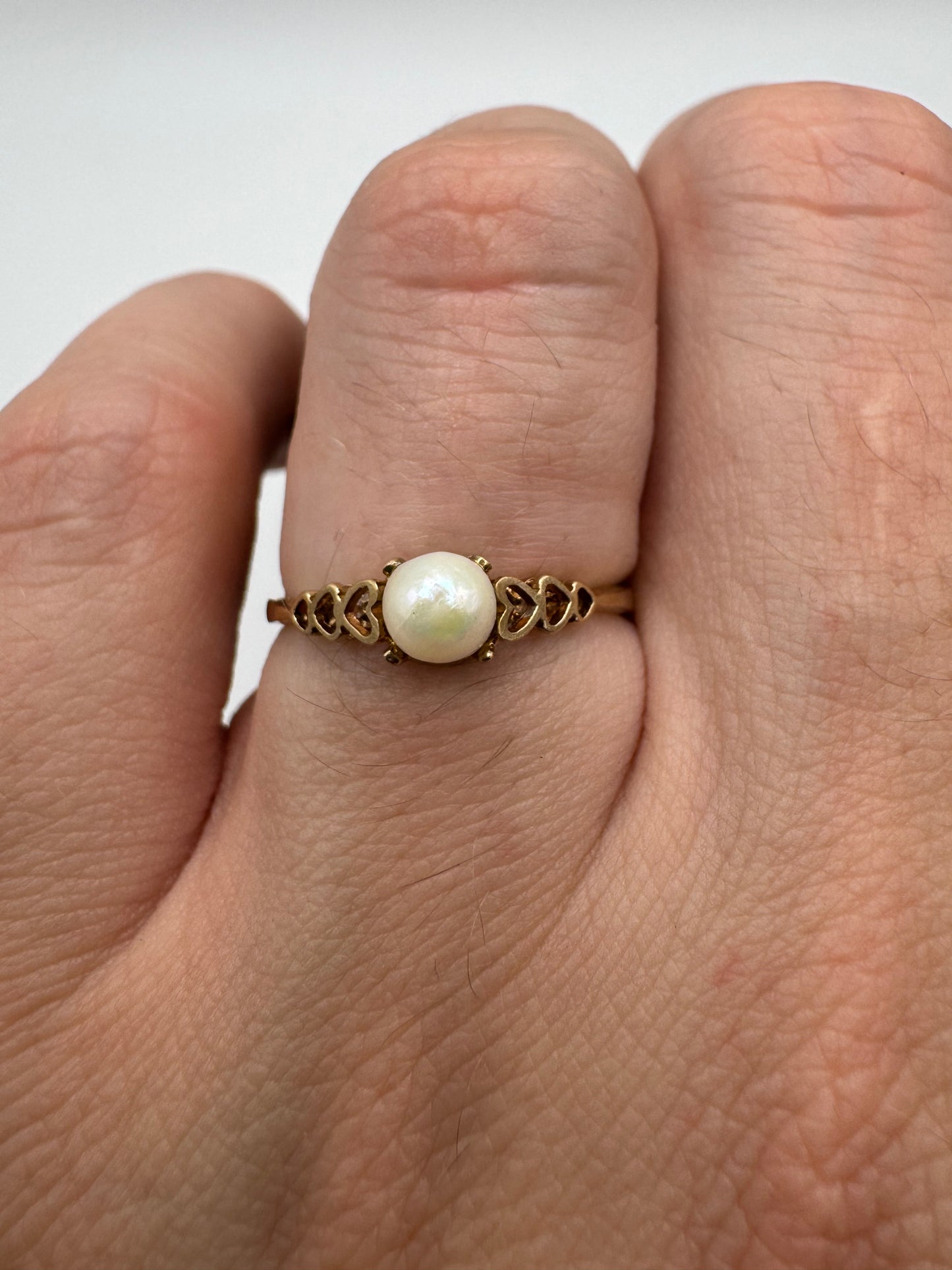 9ct gold pearl ring