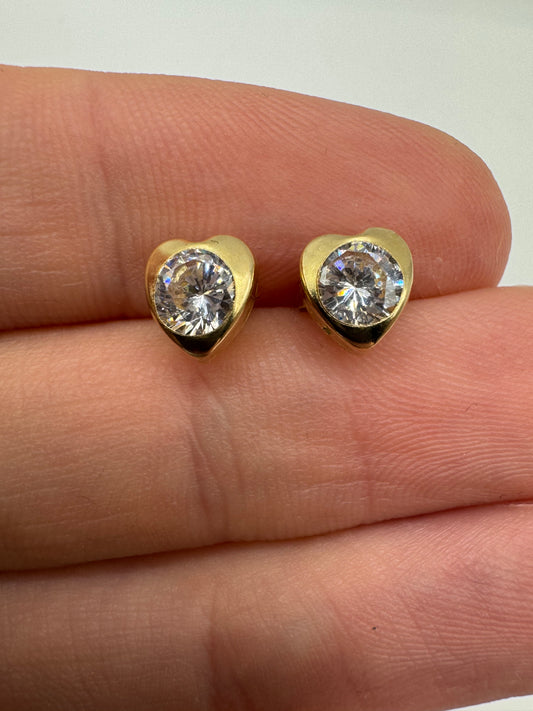 9ct gold zircon heart earrings