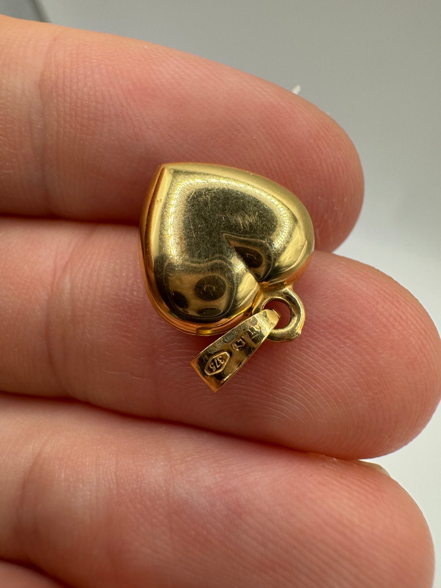 9ct gold heart charm