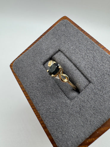 9ct gold sapphire and diamond ring