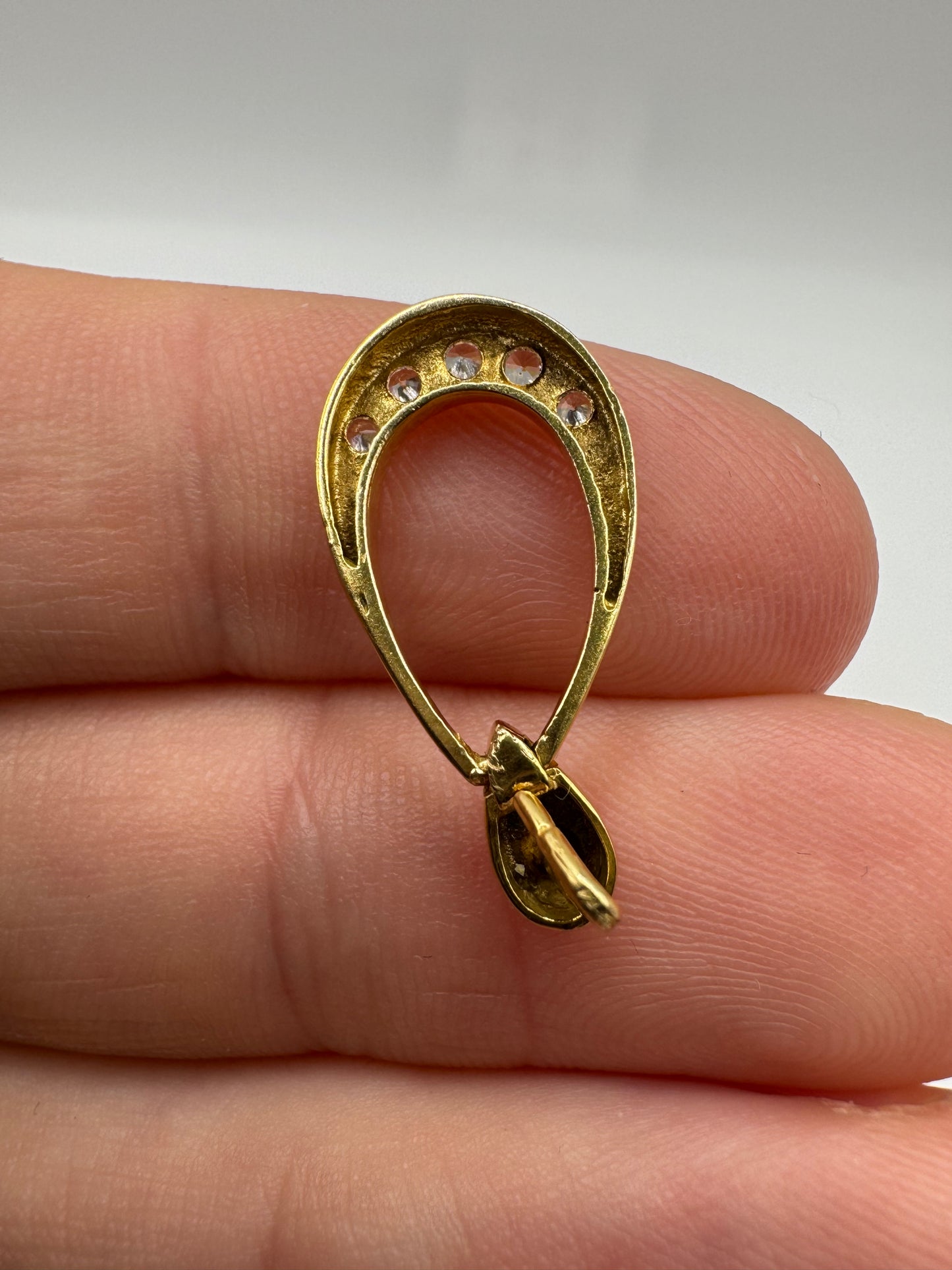 9ct gold diamond pendant